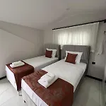 Maya Apartment
