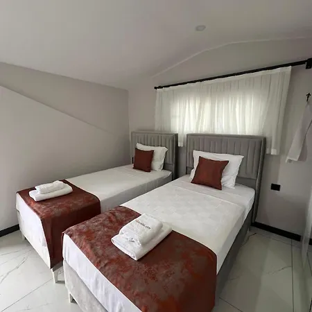 Maya Apartment